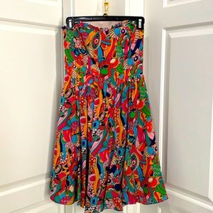 Lily Pulitzer mini dress,size 0. Fully lined silk dress with ruffled edge detail